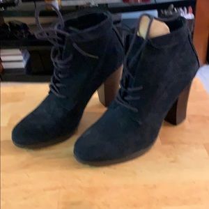 Shoe boots
